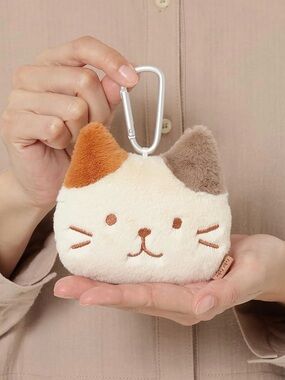Fuku Fuku Nyanko face pouch by HAPiNS